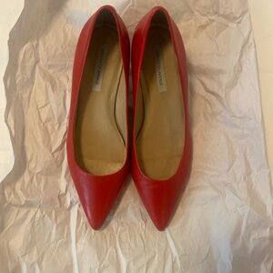 Saks Fifth Avenue red kitten heel shoes 7.5M
